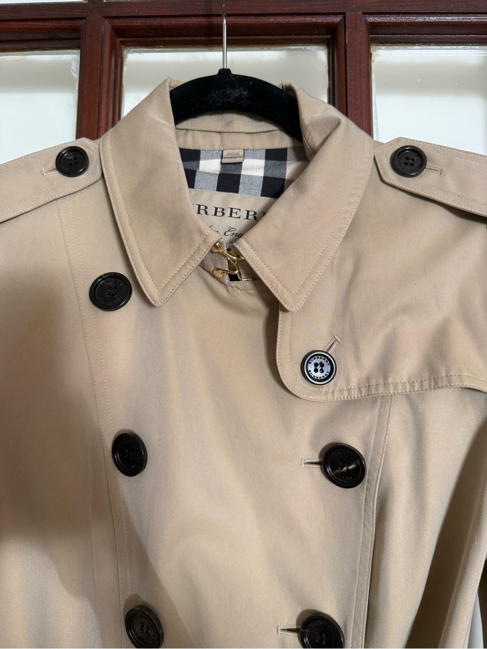 Burberry Honey Beige Double-Breasted Trench Coat with Gold Belt + Buckles - Picture 4 of 16